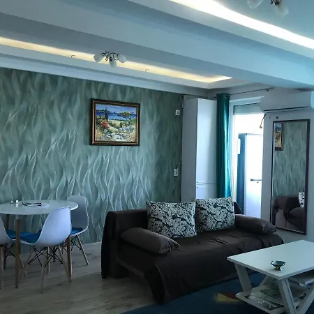 Steluta Apartament Cu Fata Lac, Scaldat De Apusuri Minunate De Soare