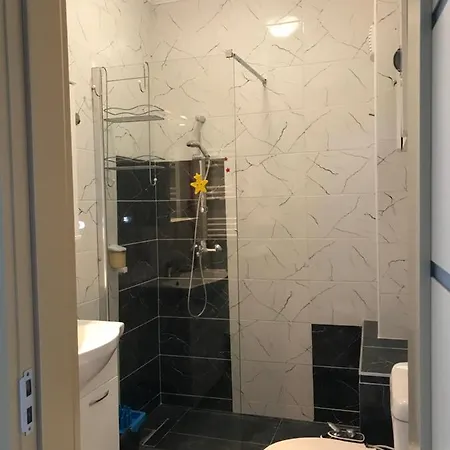 아파트 Steluta Apartament Cu Fata Lac, Scaldat De Apusuri Minunate De Soare *